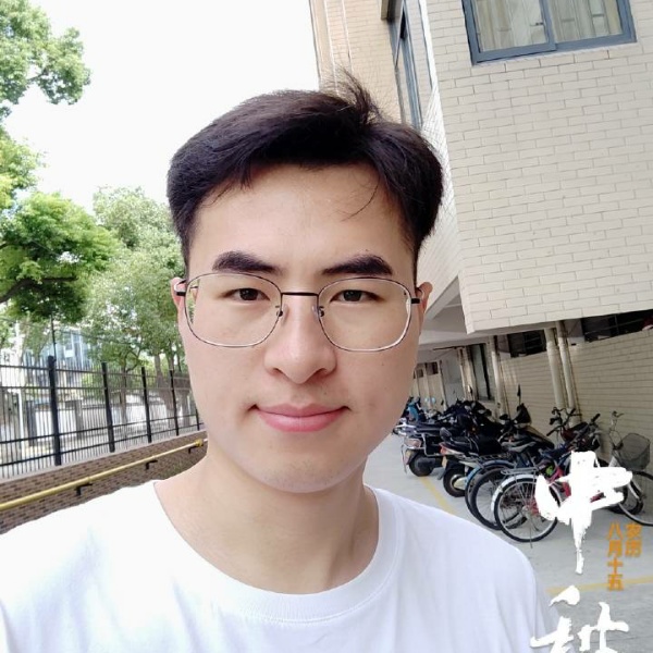 范筅笙的照片