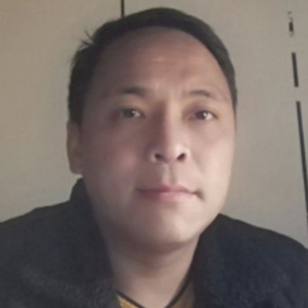 李江学的照片