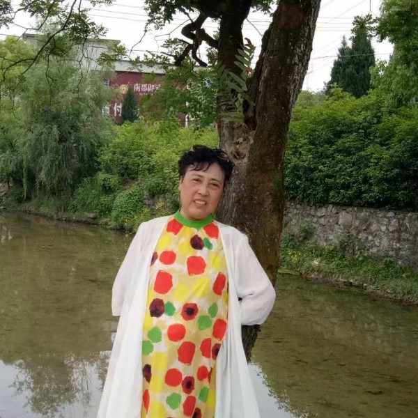 电脑会撒娇的照片