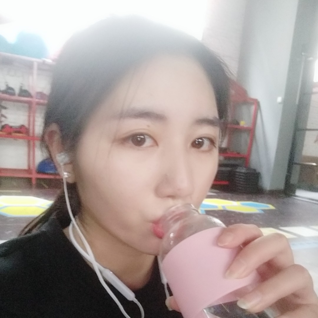 迷路等待草莓的照片