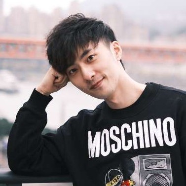 尼尼爱妮妮的照片