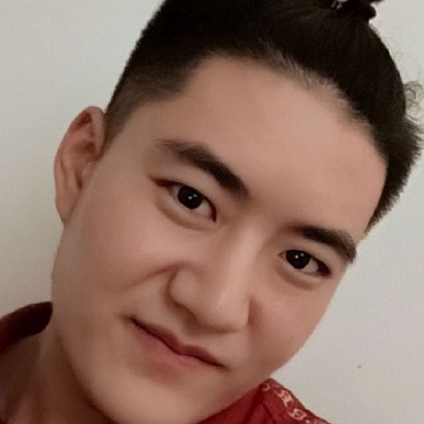 早晨踢流年的的照片
