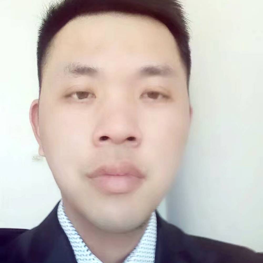 坚定热狗的照片
