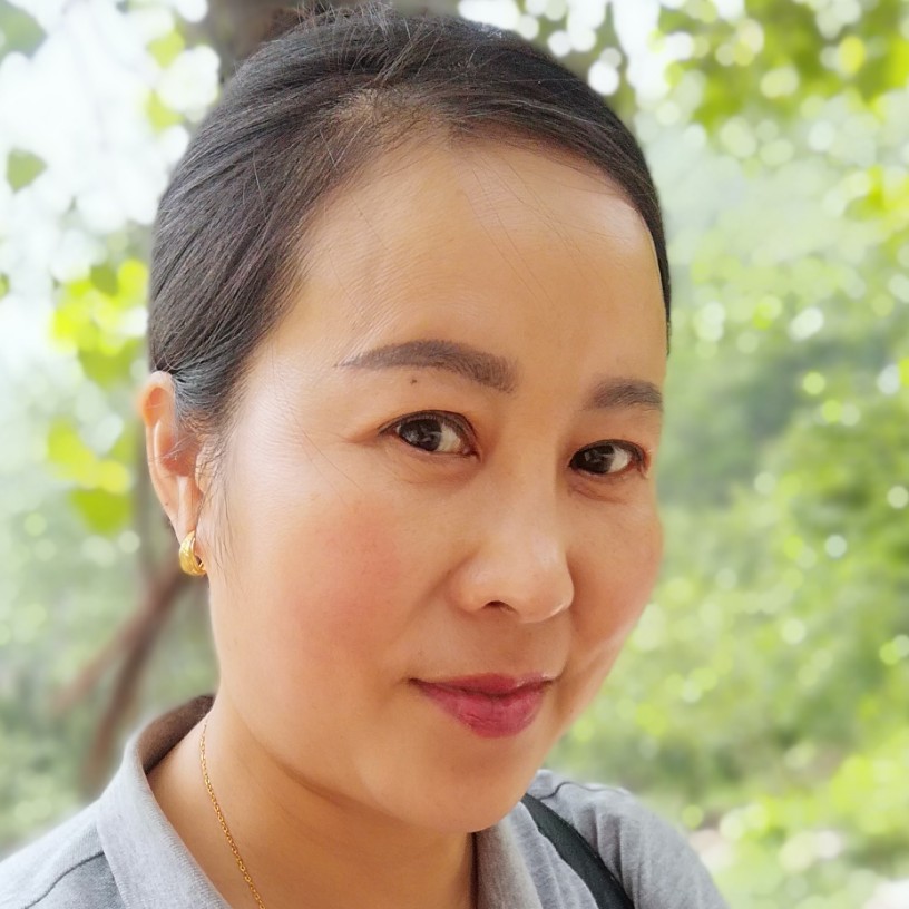 背后挽手如梦的照片
