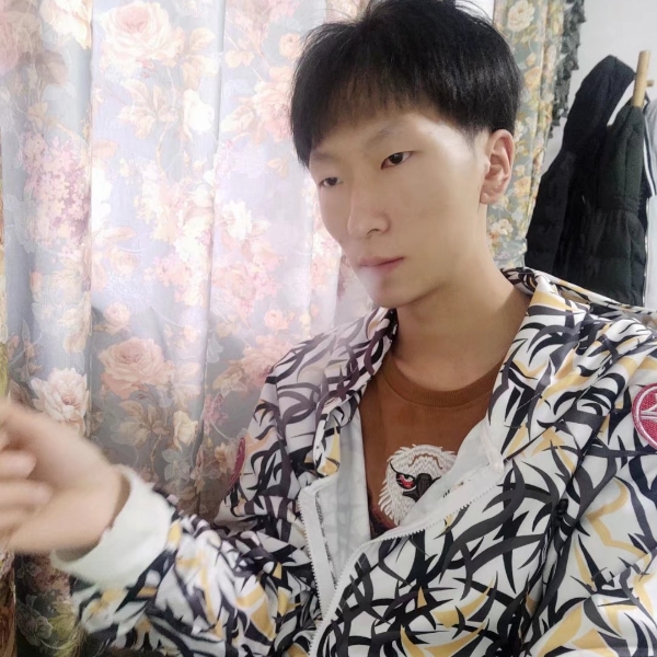 无聊的小孩12的照片