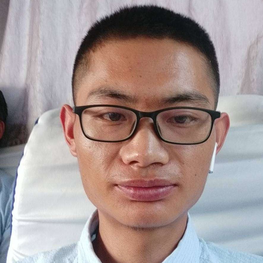 诺言扯粗犷的照片