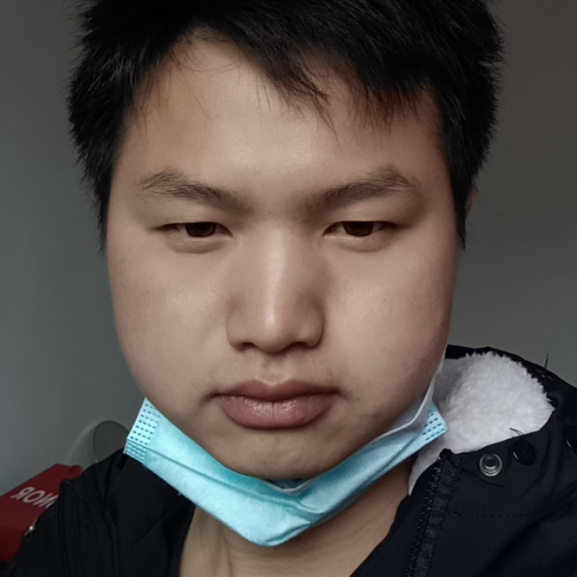 少吴日月的照片