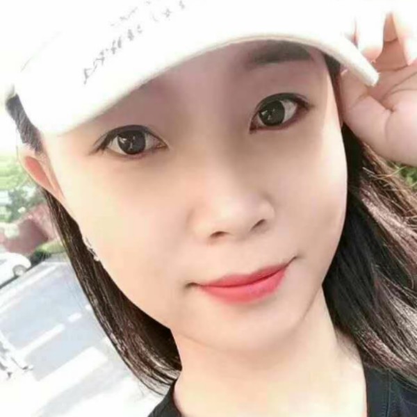 寂寞女的照片