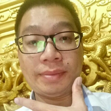 清秀灯泡的照片