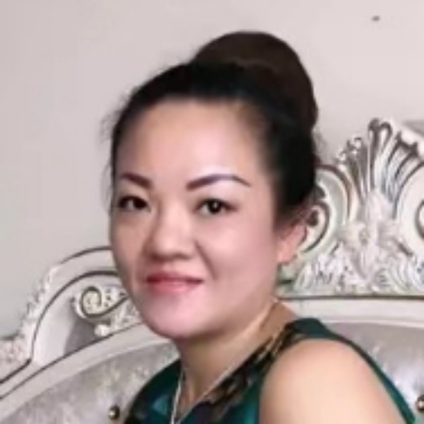 饱满翅膀的照片