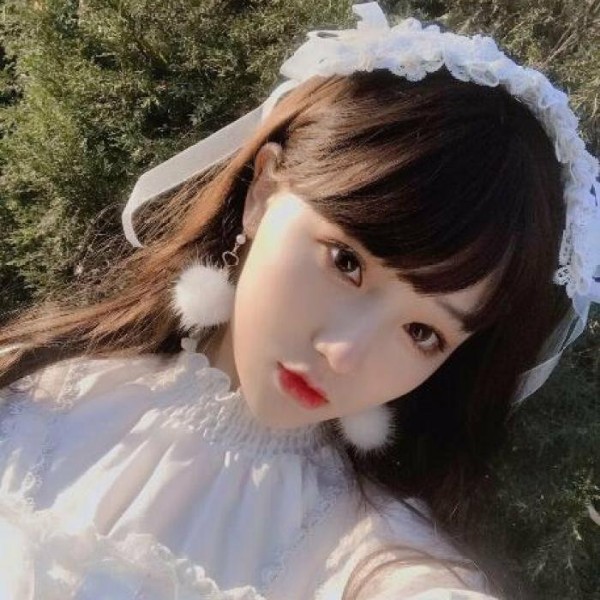 草莓味小萝莉的照片