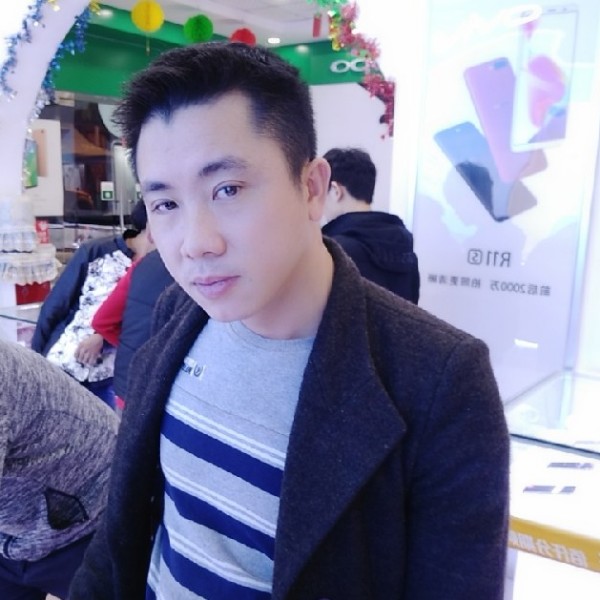 情多最恨花无语的照片