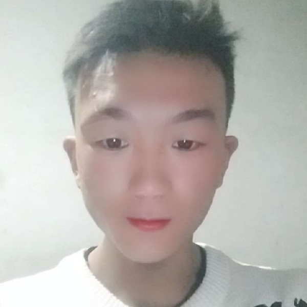 板凳倾心恬静的照片