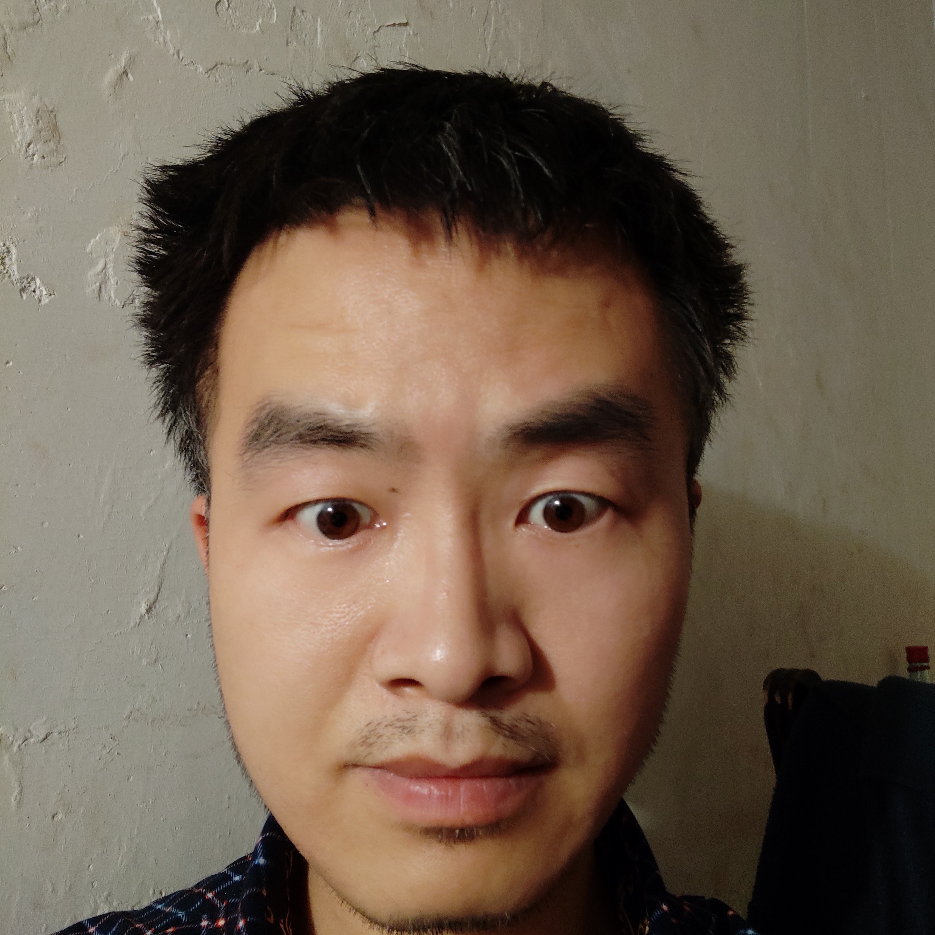 真淳回眸草莓的照片
