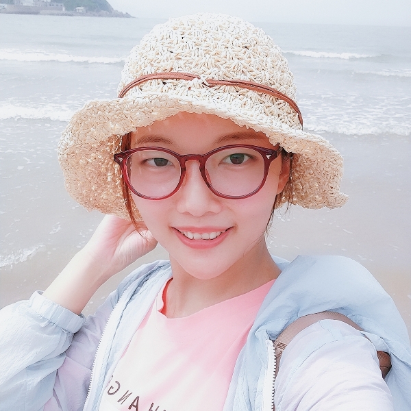 小女人哈哈哈的照片