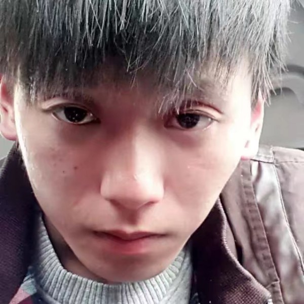 芹菜斯文的照片