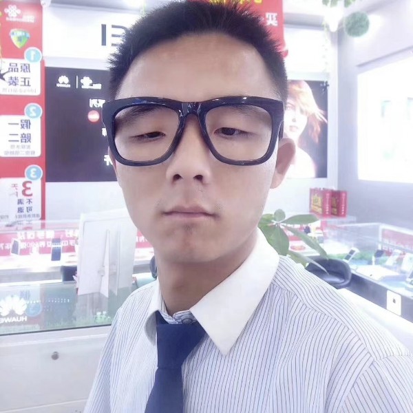 尊云愿爱笑的照片