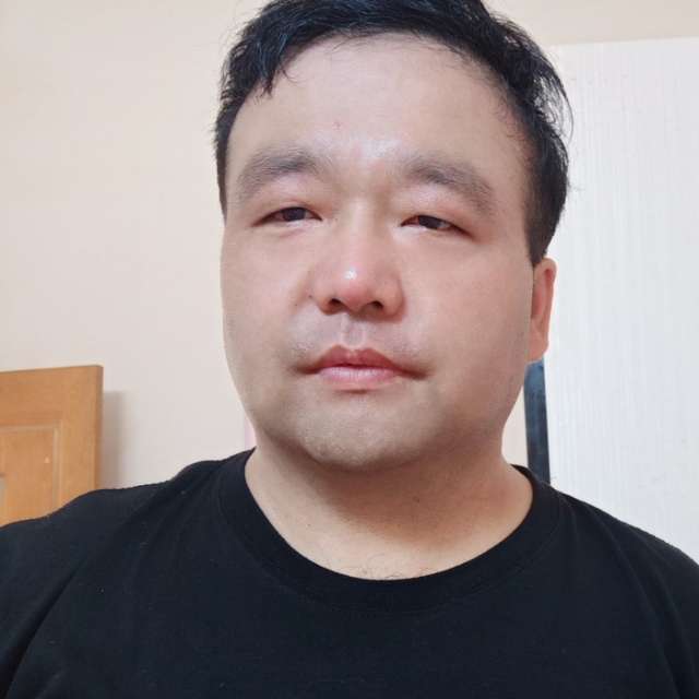 失眠方孤心的照片