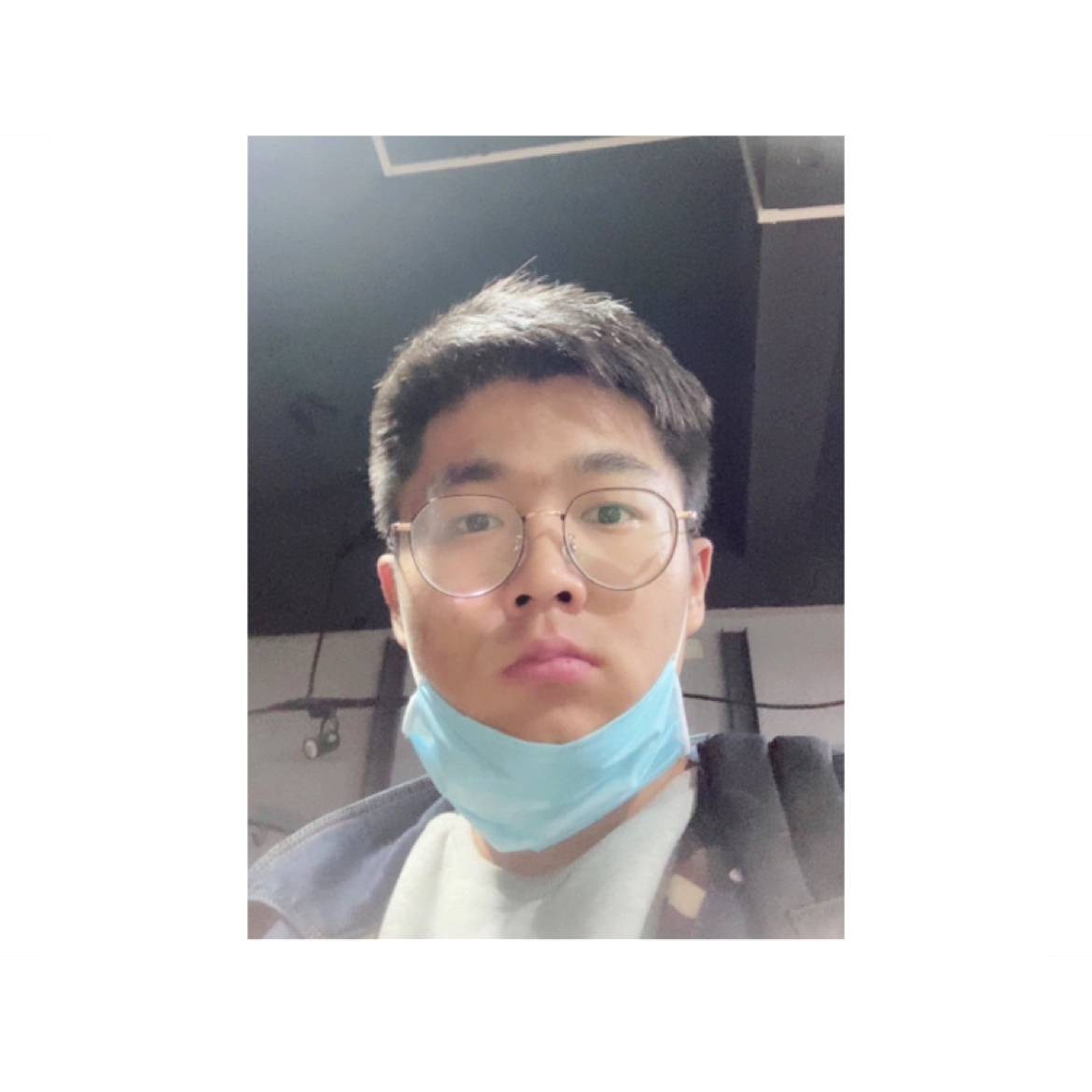 魁梧有余音的照片