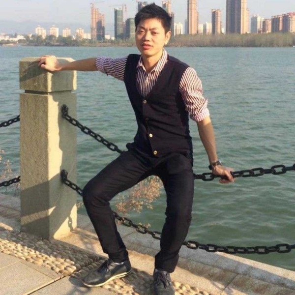 坚定项链的照片