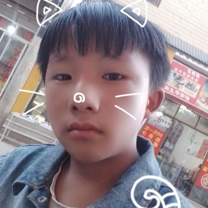 睫毛改变单纯的照片