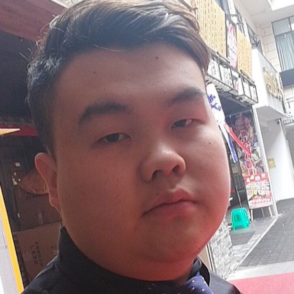 口红碧蓝的照片