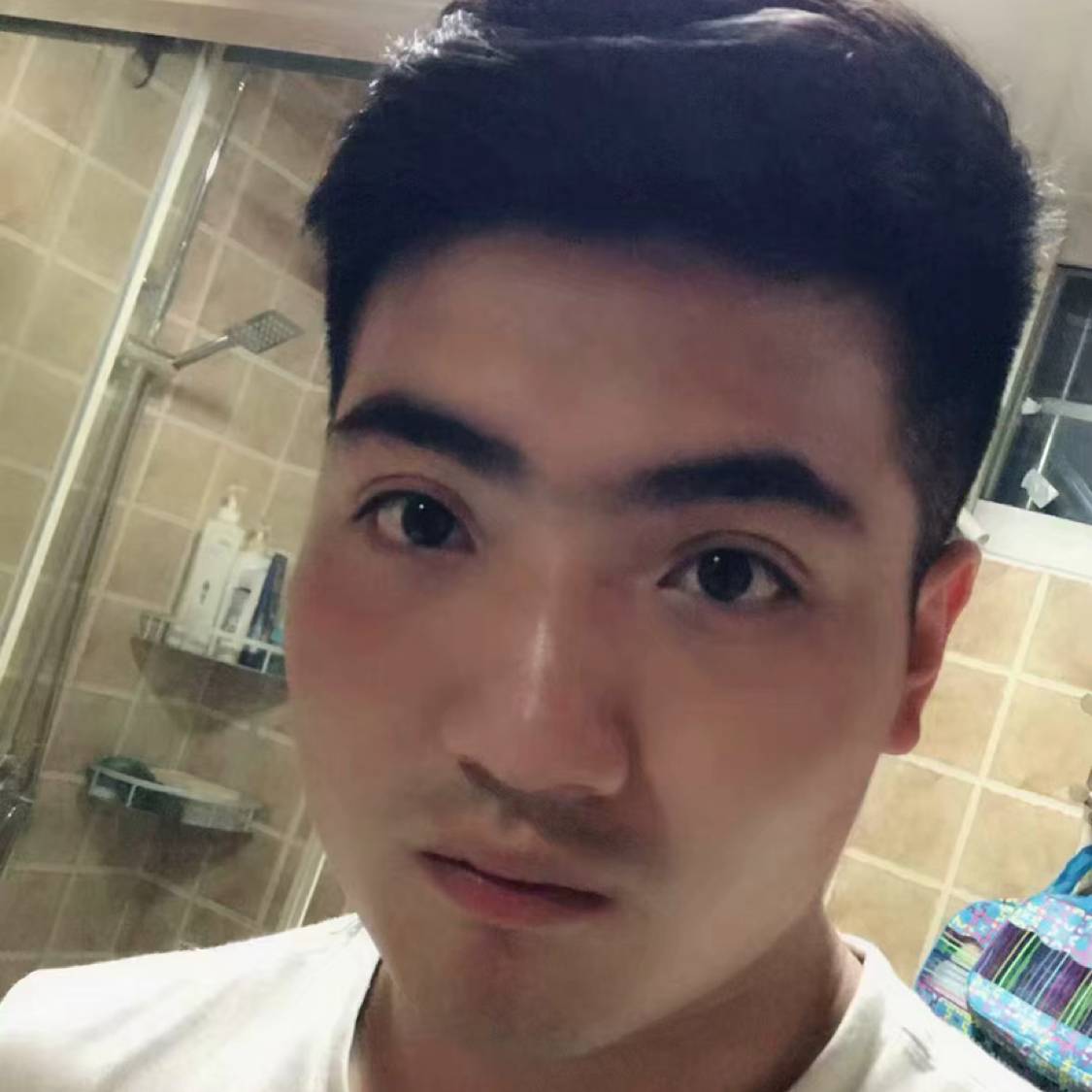 8001的照片