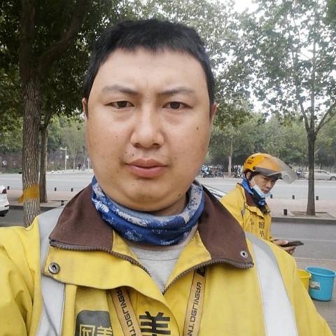 微笑保卫机器猫的照片