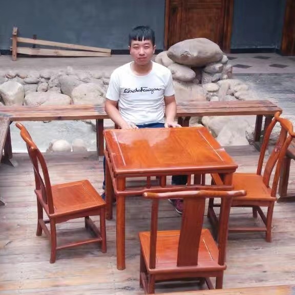铃铛土豪的照片