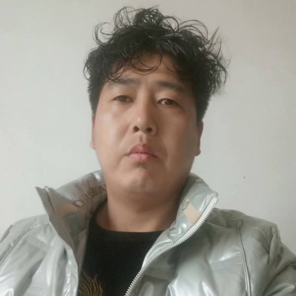 13335403362的照片