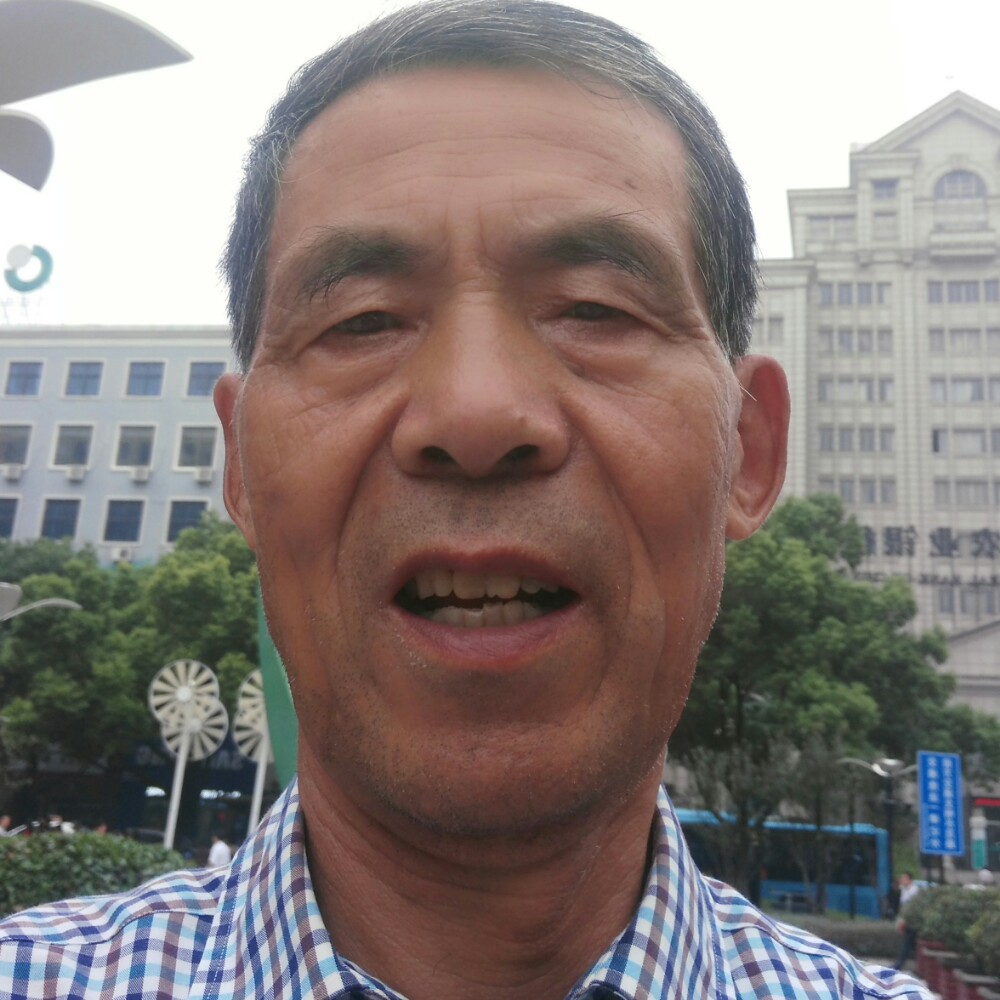 记忆年轻时的照片