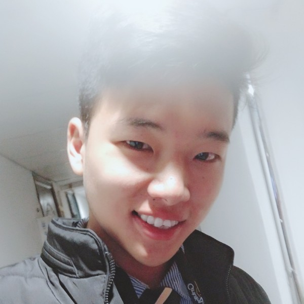 六月、枫的照片