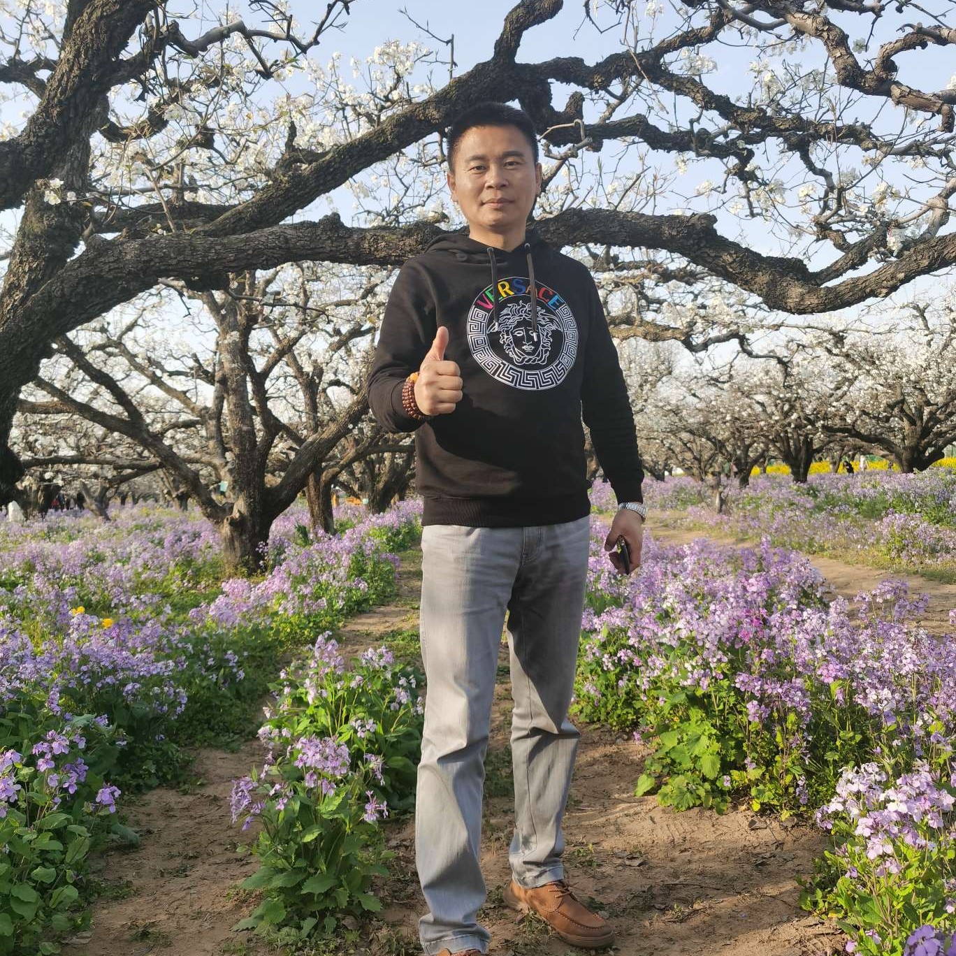 眼神泪了大方的照片