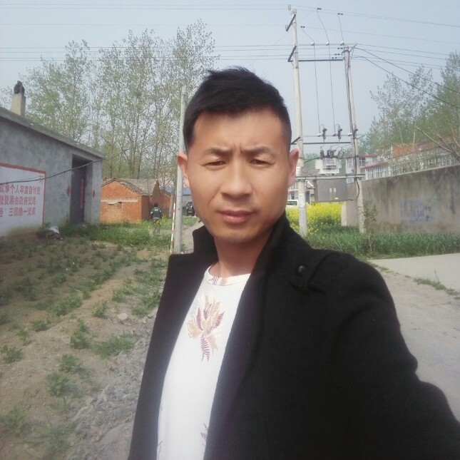 孤單蹁跹爆米花的照片