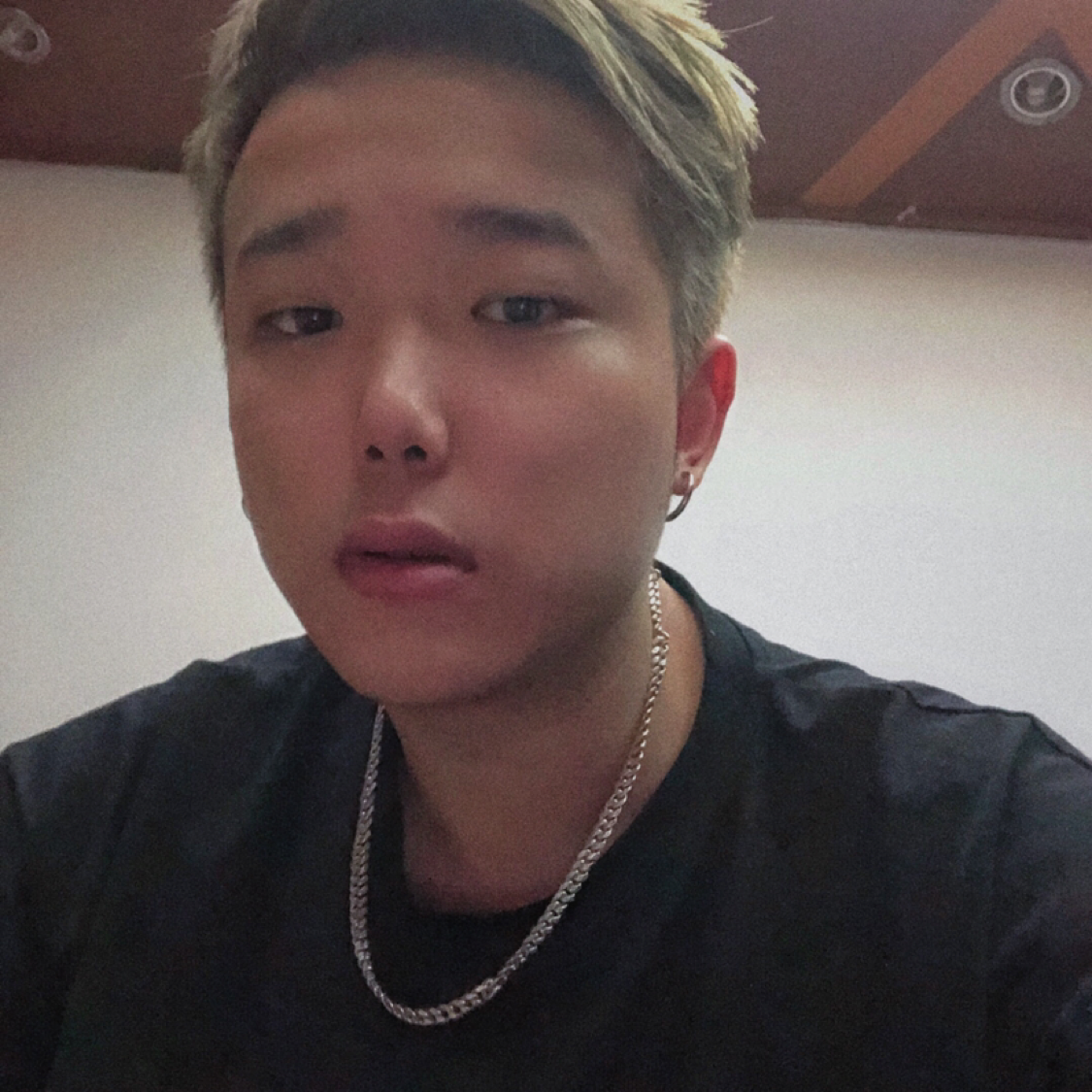 极乐分子的照片