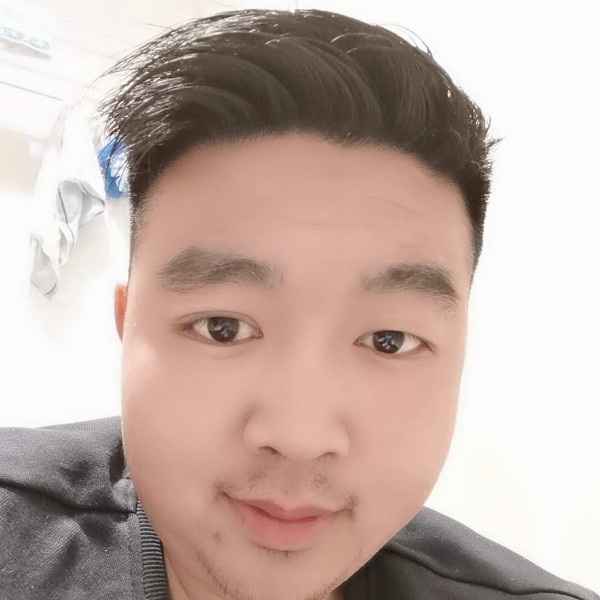王满的照片