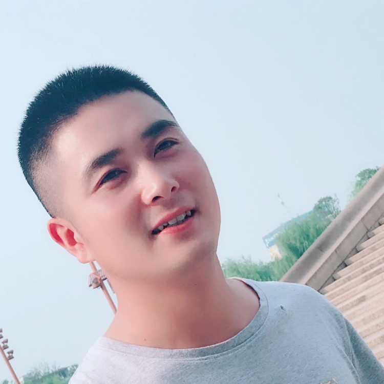 强健拾忆红酒的照片