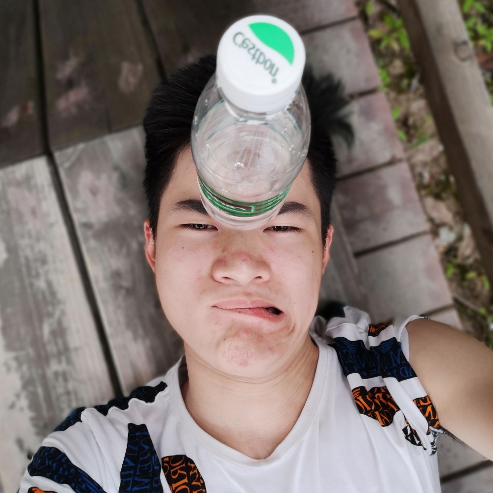 虚拟笑时光的照片