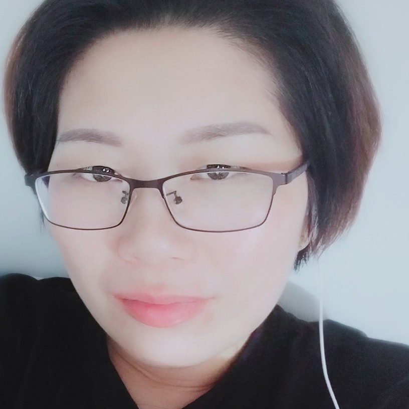 翩飞倾心翅膀的照片