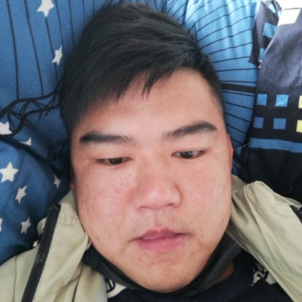 尘宵方谦让的照片