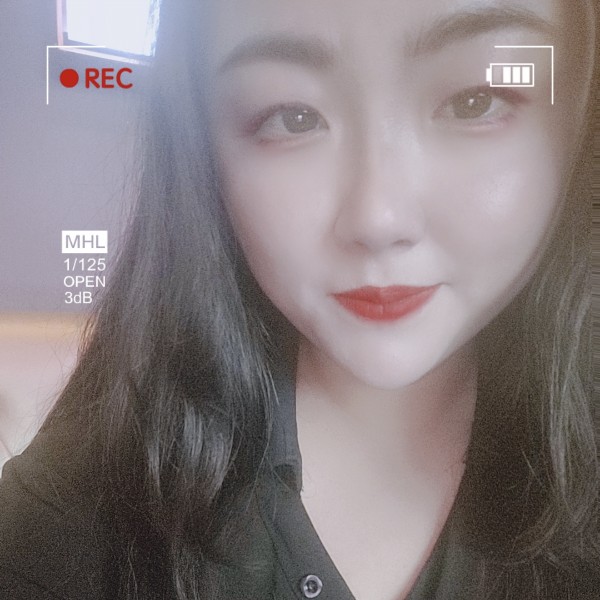 小雅爱啊嘟嘟的照片