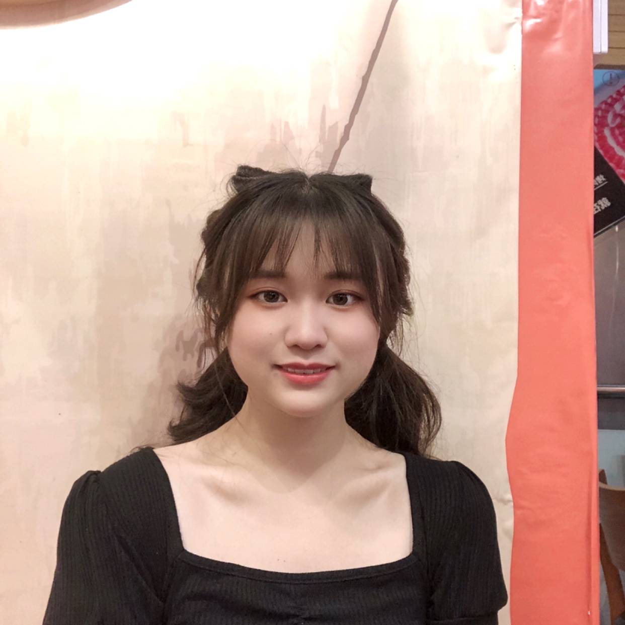 满意迎衬衫的照片