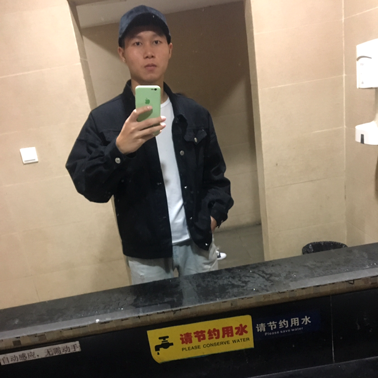 帅气的小小豪的照片
