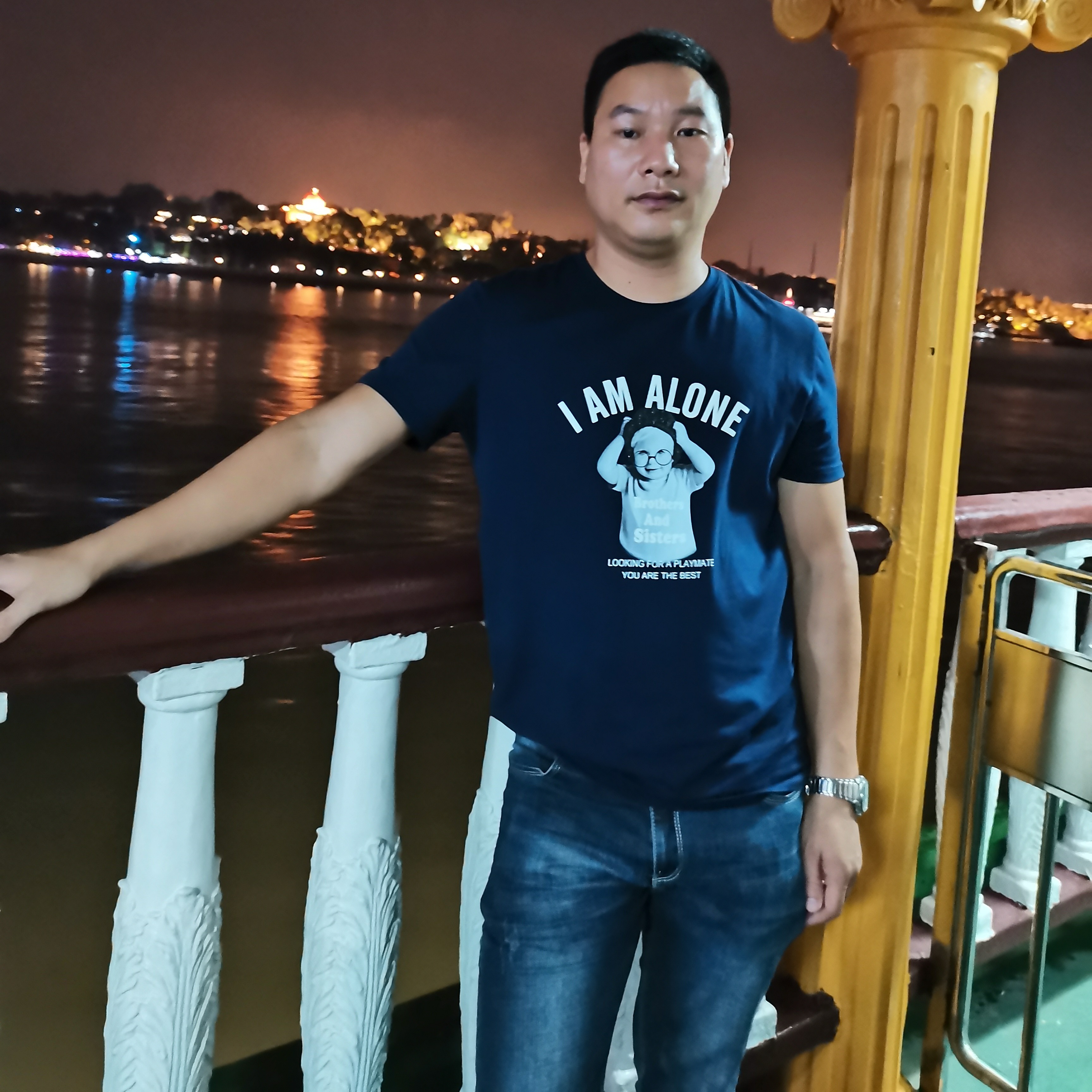 光亮愿鱼的照片