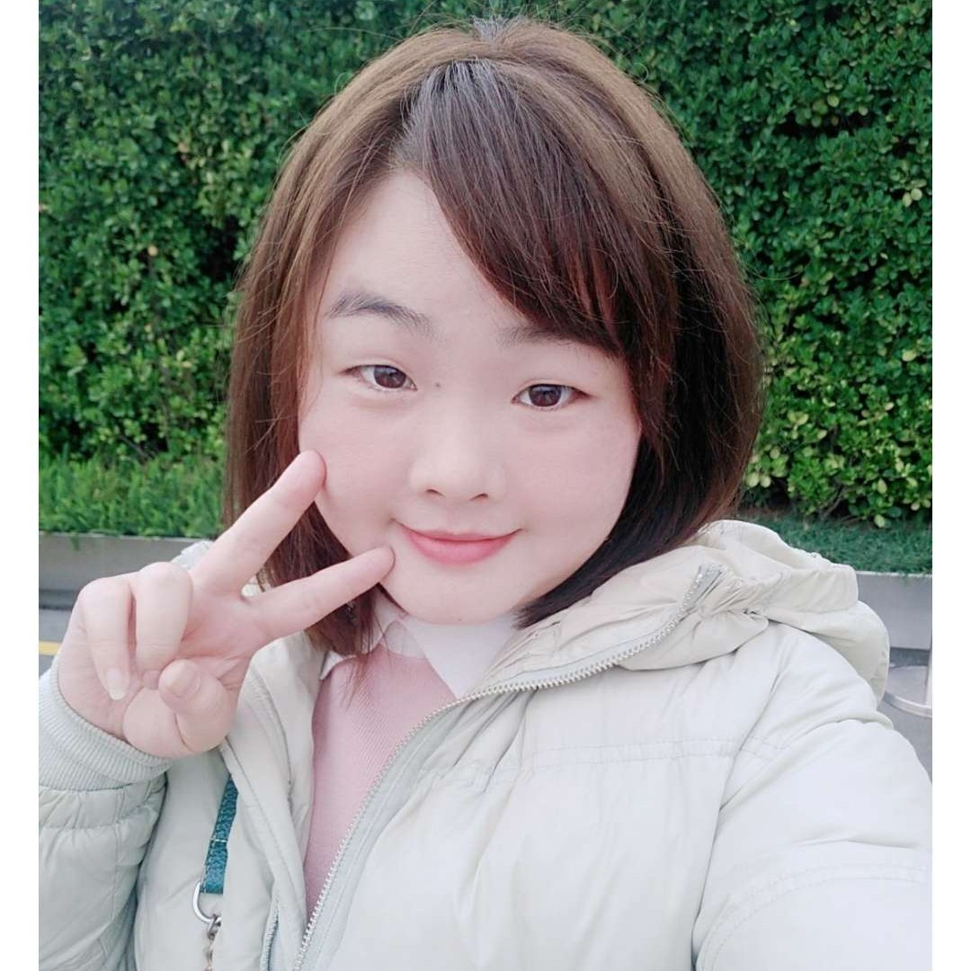 开心的月饼的照片
