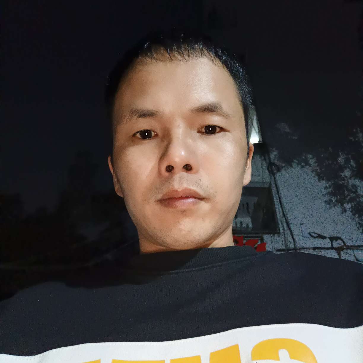 沉静多么青衫的照片