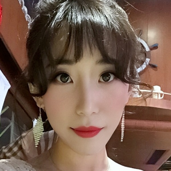 浅午森槿的照片
