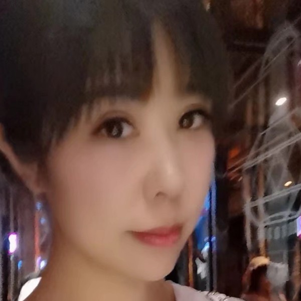 月亮向俭朴的照片
