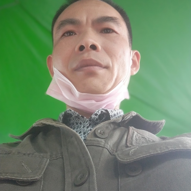 冷静挽手柠檬的照片