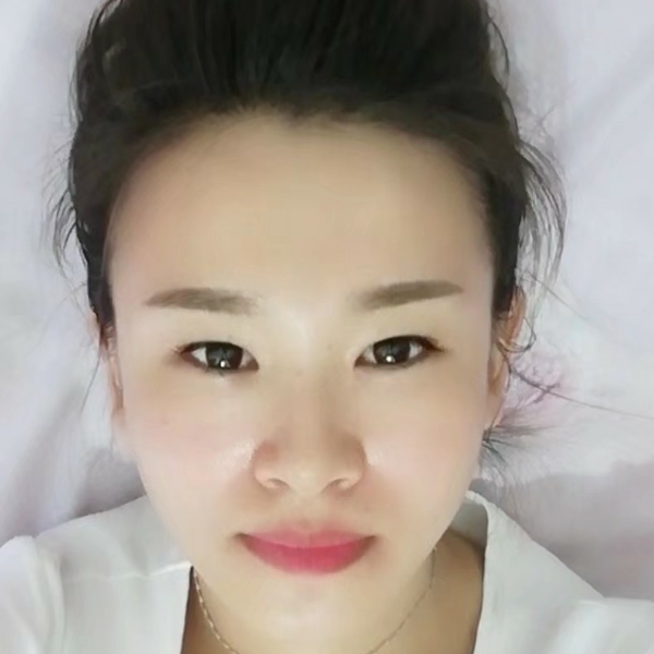 熠锦的照片